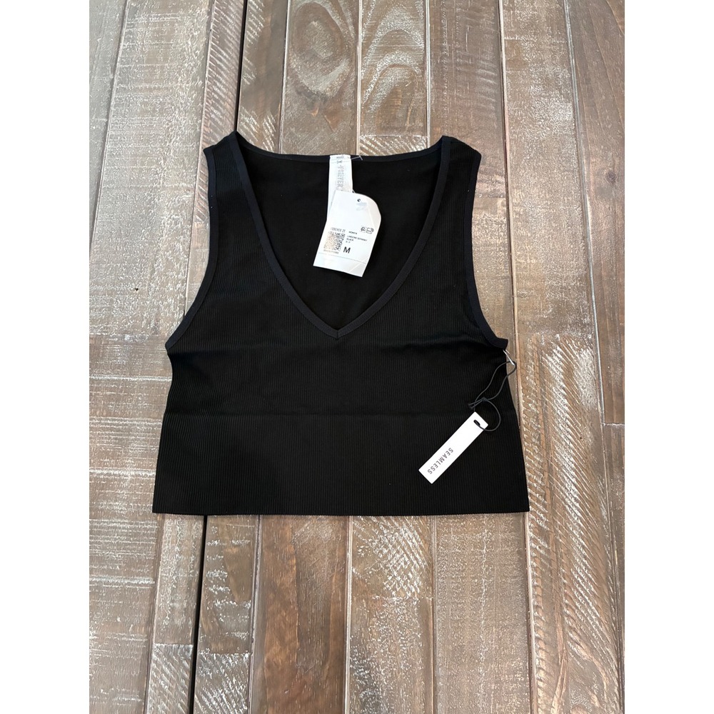 Forever 21 Womens Black Seamless Ribbed V-Neck Crop Top Tank Medium NWT
